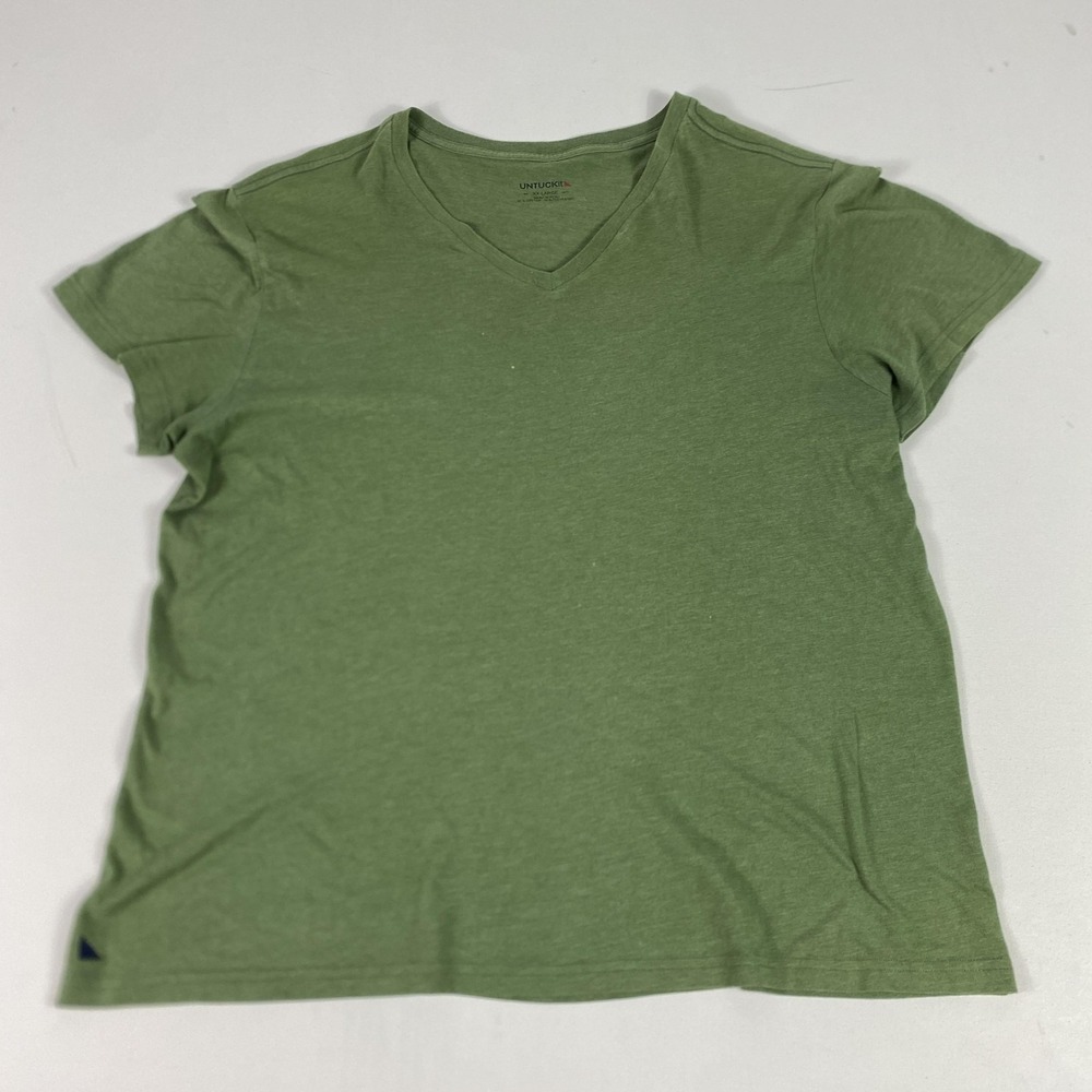 UNTUCKit Shirt Mens 2XL Green V Neck Tagless Soft Cotton Blend Logo Basic‎ Tee